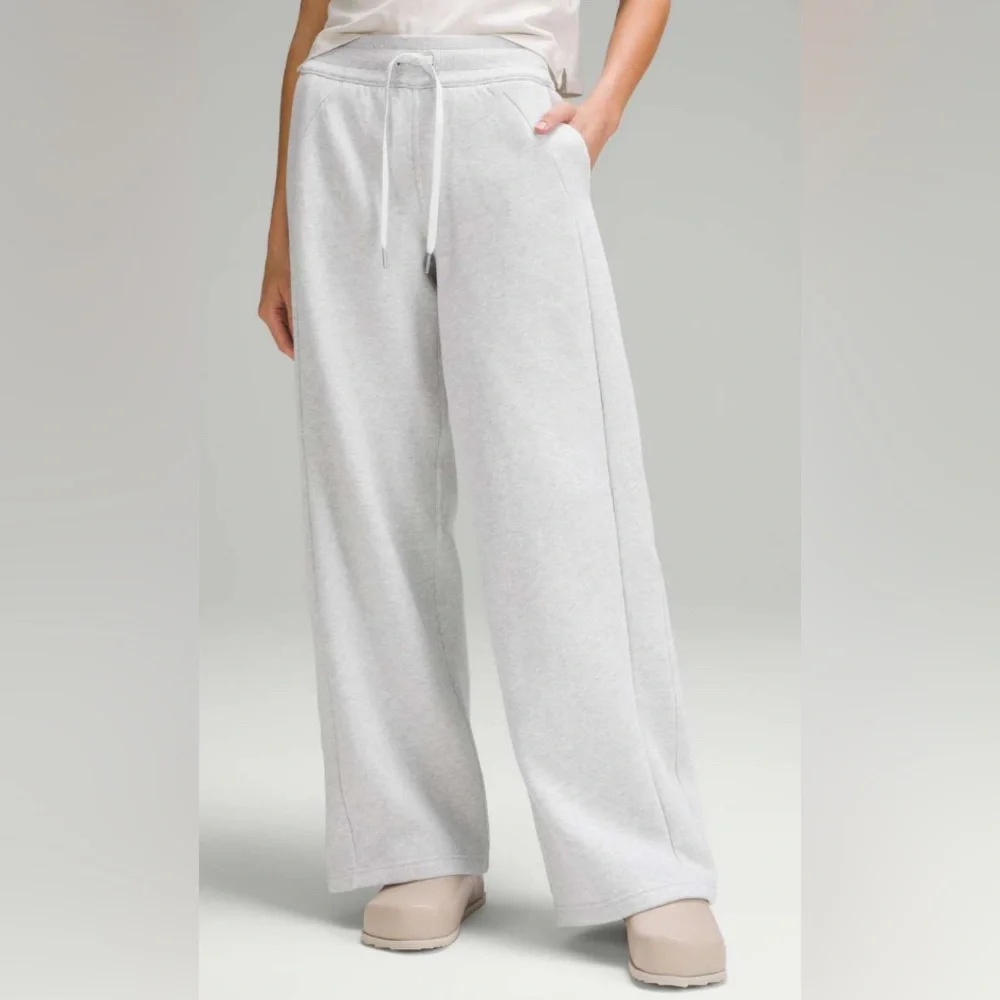 NWOT Lululemon Scuba Mid-Rise Wide-Leg Pant Full Length Heathered Light …